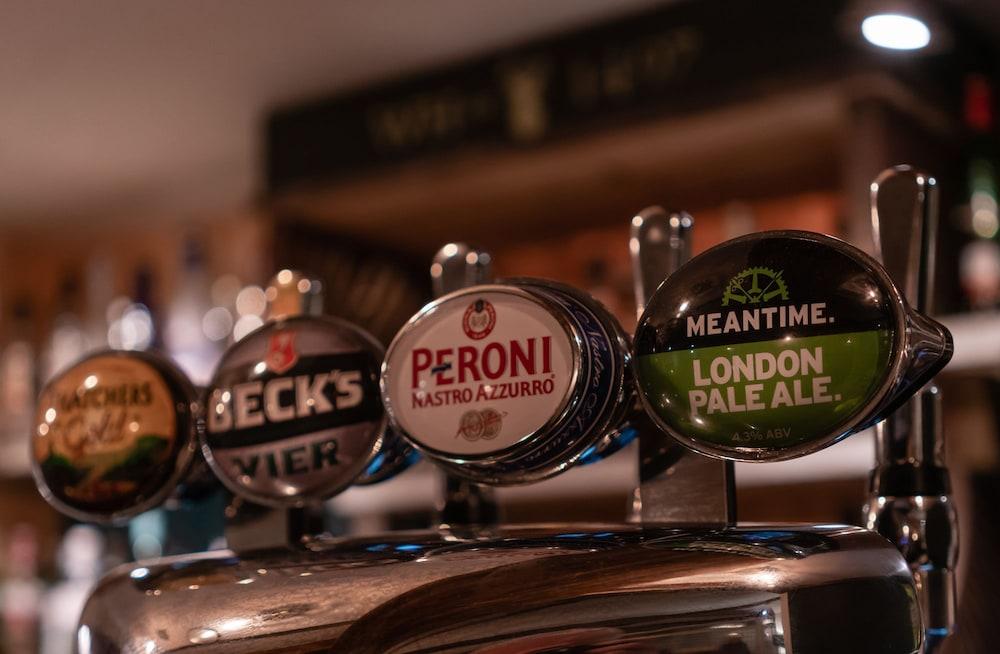 White Hart Inn 웰스 외부 사진