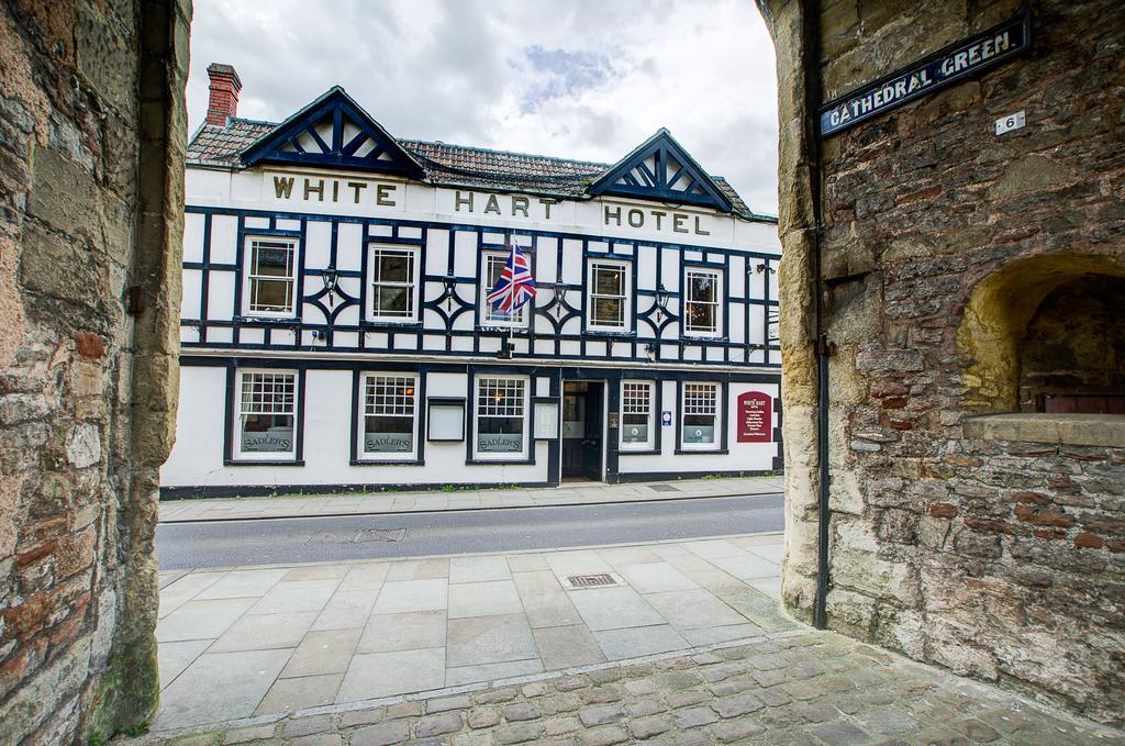 White Hart Inn 웰스 외부 사진