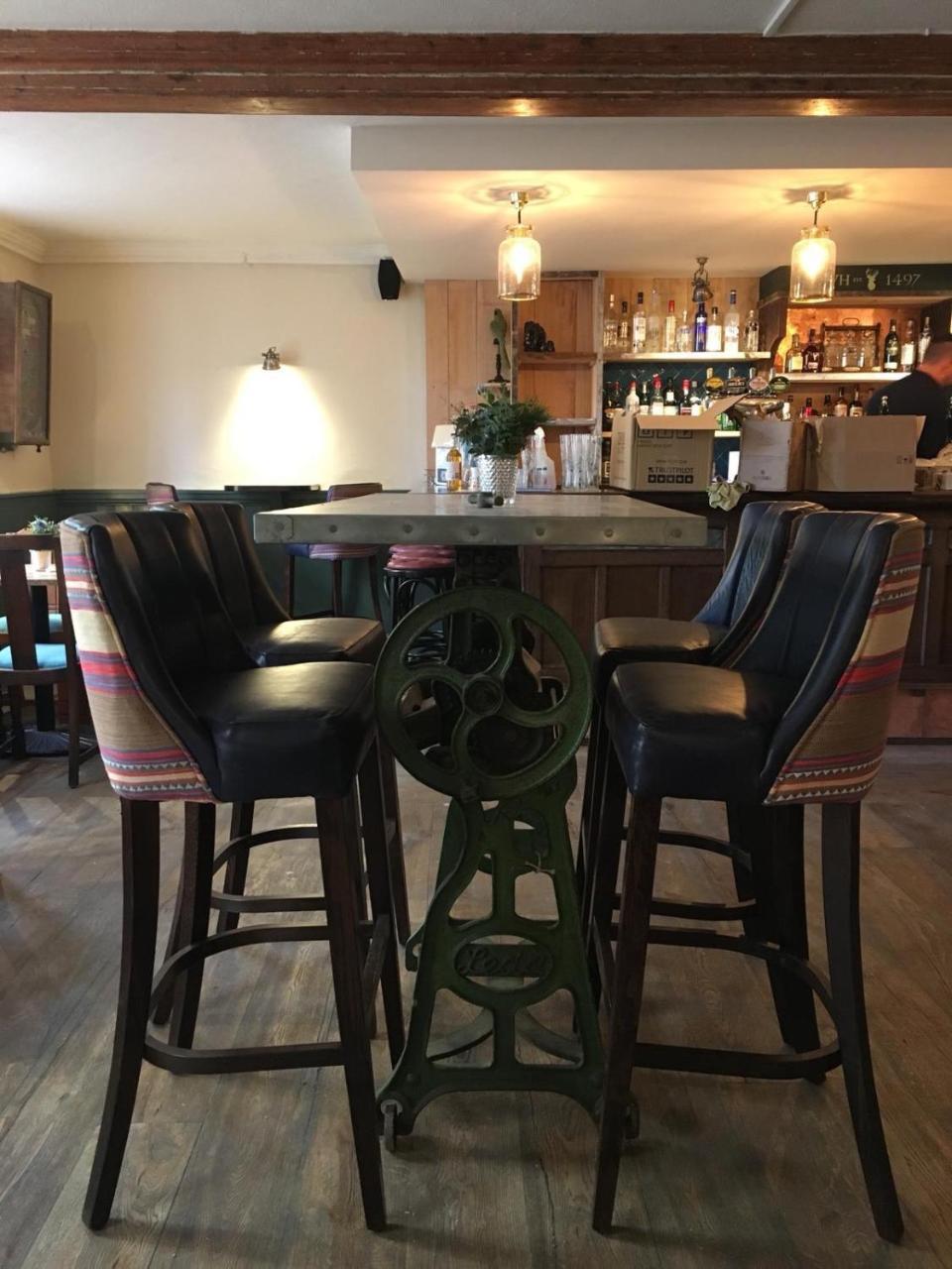 White Hart Inn 웰스 외부 사진