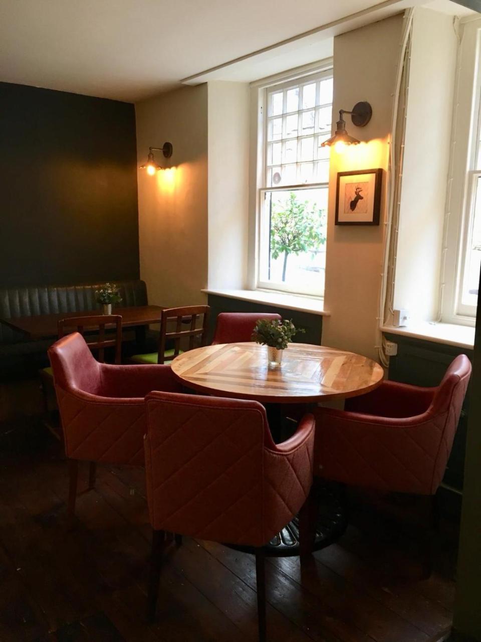 White Hart Inn 웰스 외부 사진