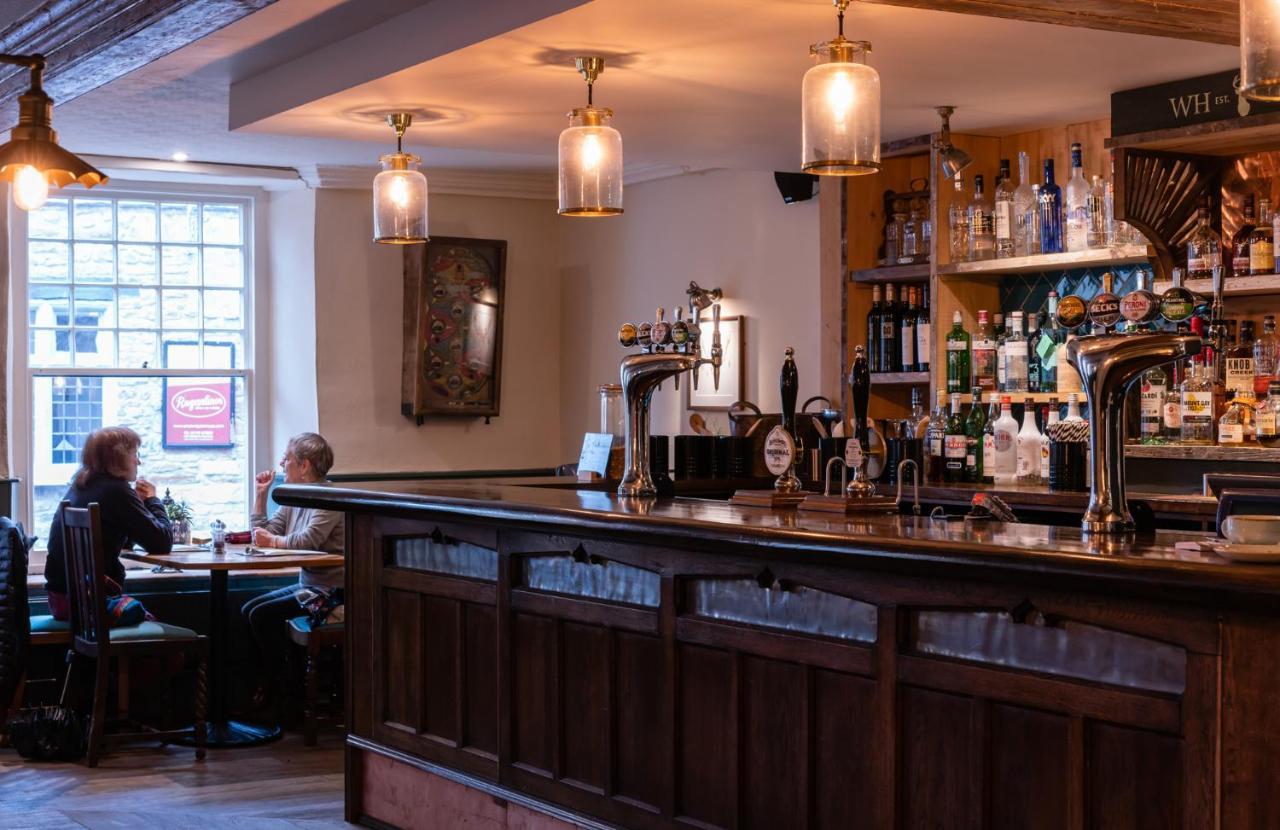 White Hart Inn 웰스 외부 사진